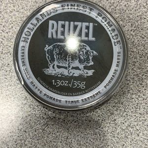 Reuzel extreme hold pomade